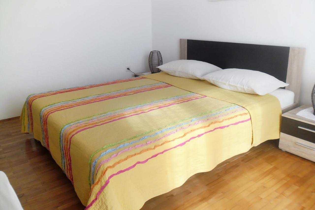Apartments By The Sea Splitska, Brac - 2923 포스티라 외부 사진