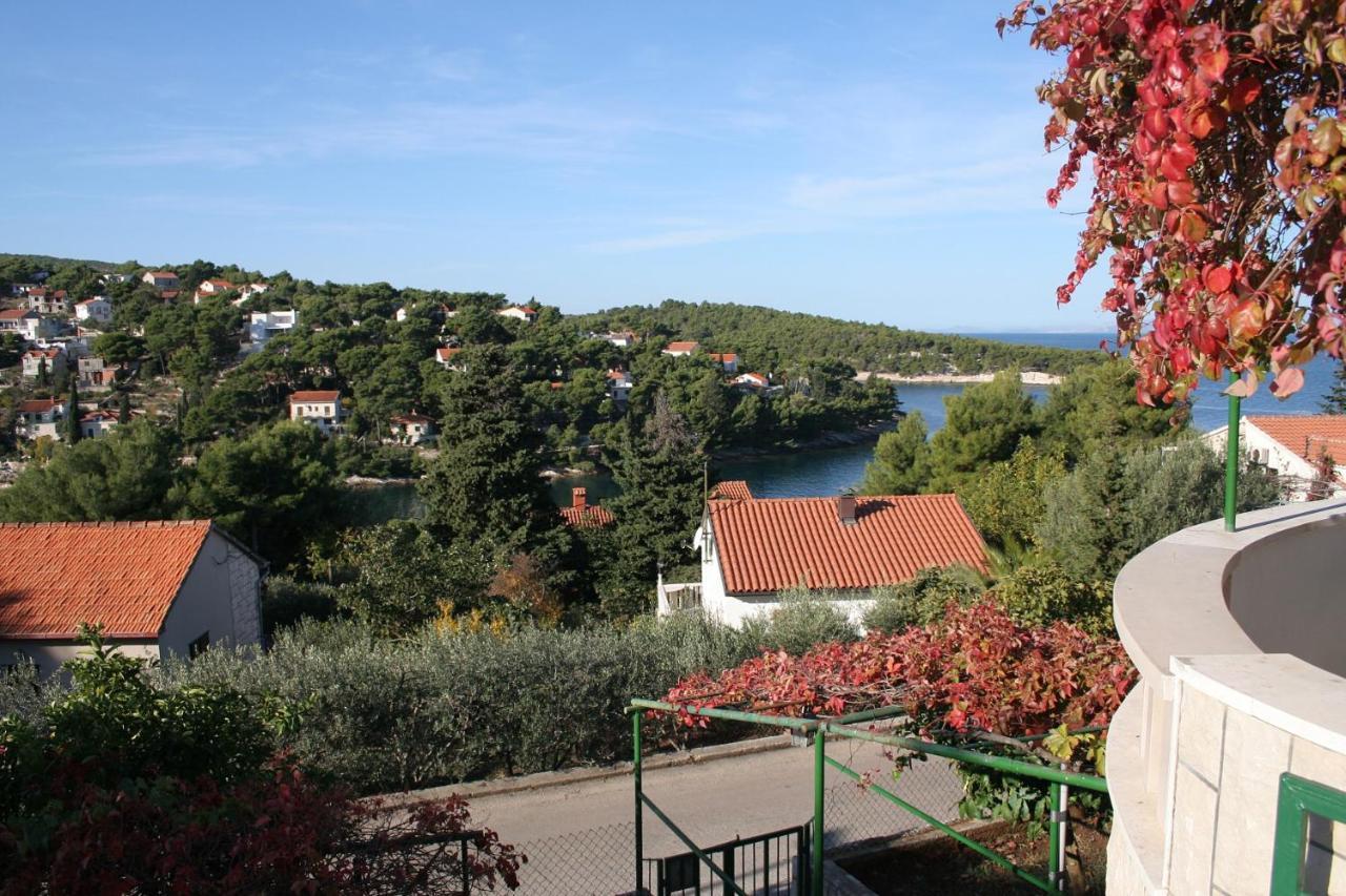 Apartments By The Sea Splitska, Brac - 2923 포스티라 외부 사진