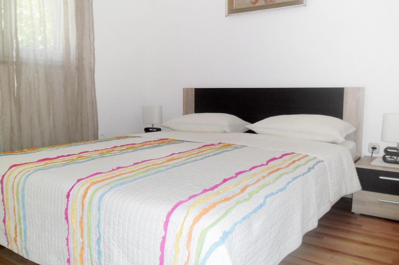 Apartments By The Sea Splitska, Brac - 2923 포스티라 외부 사진